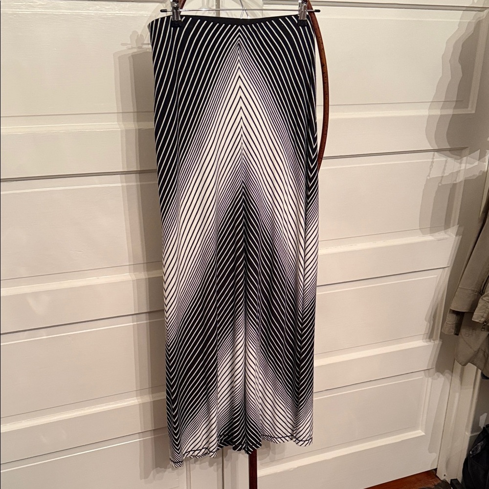 Black White Striped Maxi Skirt Pull On A Line Travel Resort Minimalist Studio M